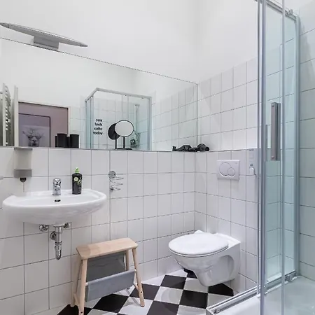 Limehome Malmoeer Strasse * 柏林