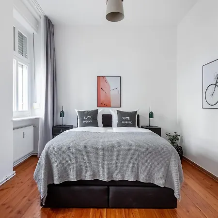 Limehome Malmöer Straße *