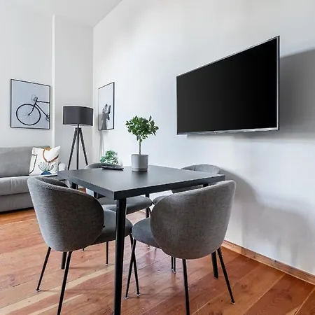 Limehome Malmoeer Strasse *